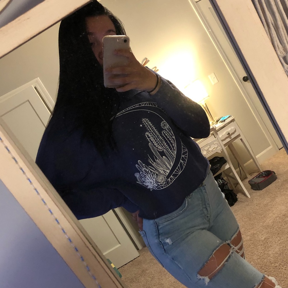Cropped sweatshirt